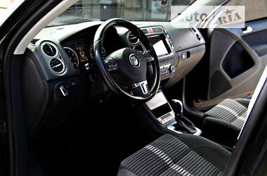 Внедорожник / Кроссовер Volkswagen Tiguan 2011 в Днепре