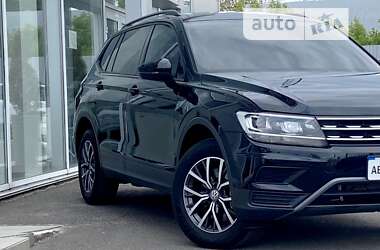 Внедорожник / Кроссовер Volkswagen Tiguan 2020 в Киеве