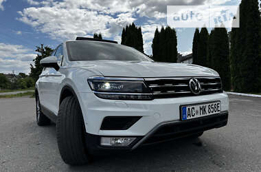 Внедорожник / Кроссовер Volkswagen Tiguan 2017 в Ровно