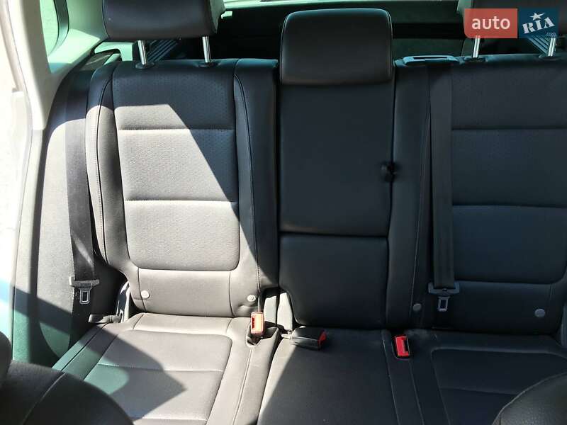 Позашляховик / Кросовер Volkswagen Tiguan 2010 в Львові фото 17 Позашляховик / Кросовер Volkswagen Tiguan 2010 в Львові