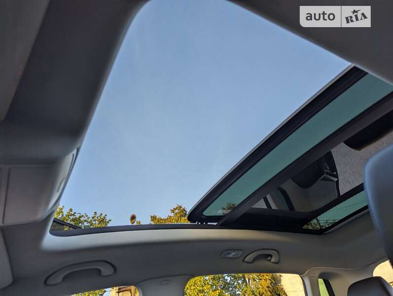 Внедорожник / Кроссовер Volkswagen Tiguan 2016 в Виннице