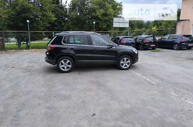 Внедорожник / Кроссовер Volkswagen Tiguan 2009 в Каменец-Подольском