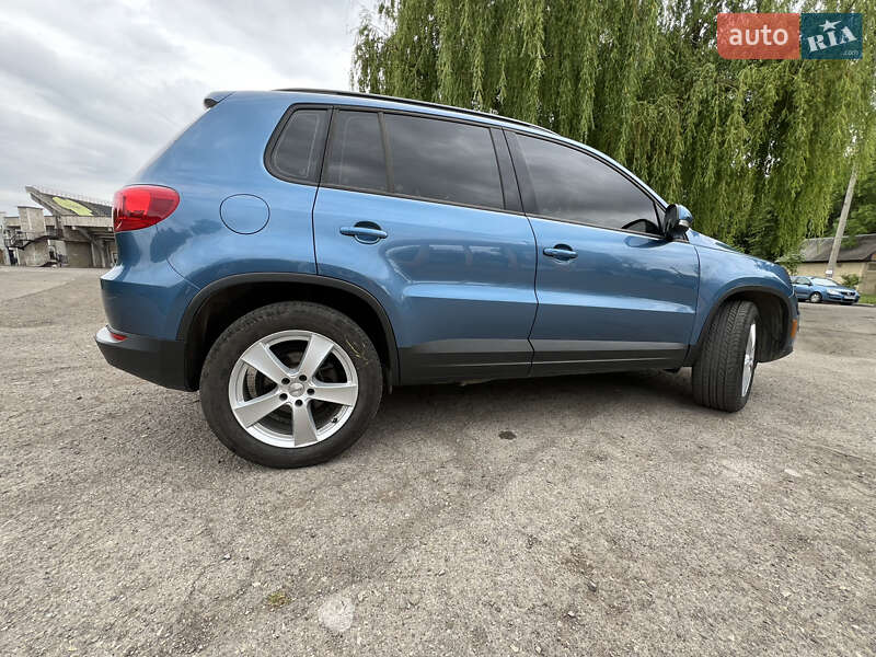 Внедорожник / Кроссовер Volkswagen Tiguan 2017 в Ивано-Франковске