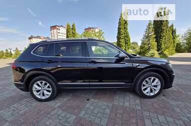 Позашляховик / Кросовер Volkswagen Tiguan 2018 в Вараші