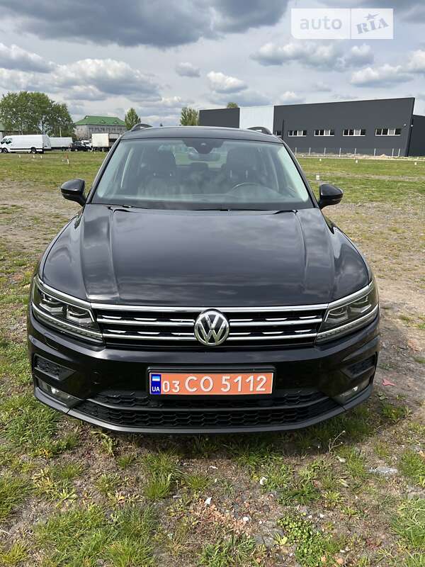 Позашляховик / Кросовер Volkswagen Tiguan 2017 в Луцьку