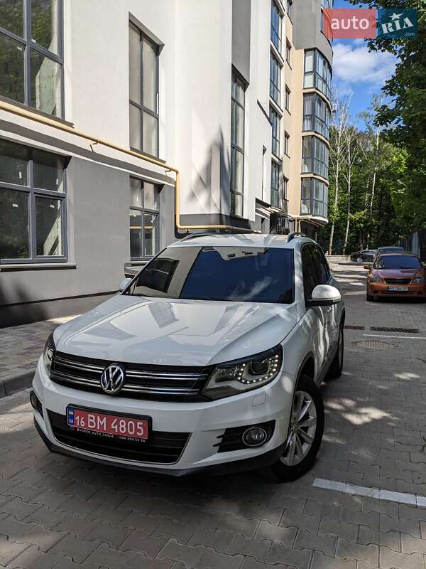 Позашляховик / Кросовер Volkswagen Tiguan 2014 в Тернополі