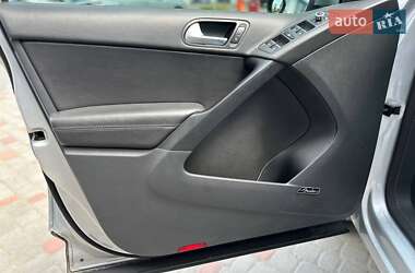 Внедорожник / Кроссовер Volkswagen Tiguan 2014 в 