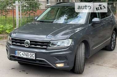 Внедорожник / Кроссовер Volkswagen Tiguan 2017 в Львове