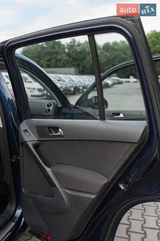 Внедорожник / Кроссовер Volkswagen Tiguan 2013 в Львове