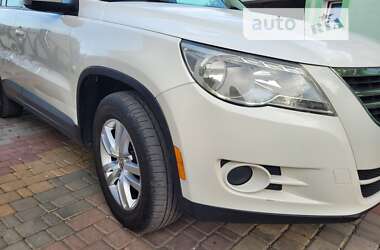 Внедорожник / Кроссовер Volkswagen Tiguan 2010 в Белой Церкви