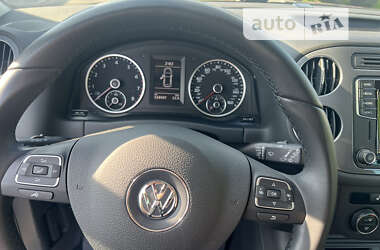 Позашляховик / Кросовер Volkswagen Tiguan 2016 в Луцьку
