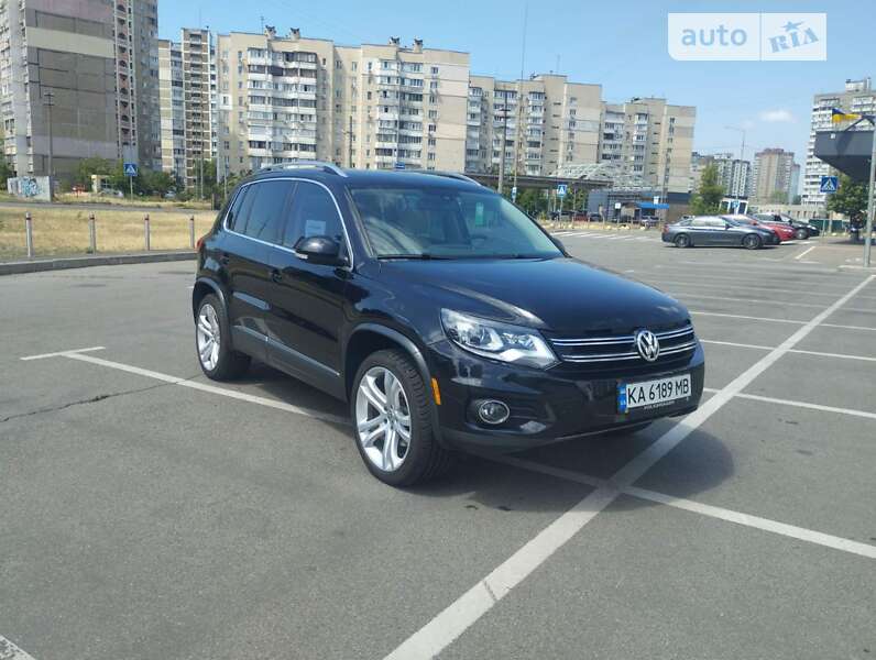 Позашляховик / Кросовер Volkswagen Tiguan 2016 в Києві