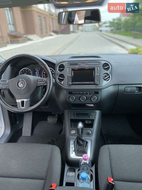 Внедорожник / Кроссовер Volkswagen Tiguan 2017 в Надворной