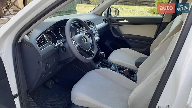 Внедорожник / Кроссовер Volkswagen Tiguan 2018 в Харькове