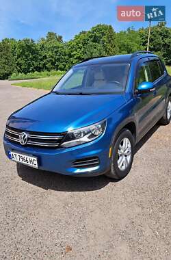 Внедорожник / Кроссовер Volkswagen Tiguan 2016 в Бурштыне