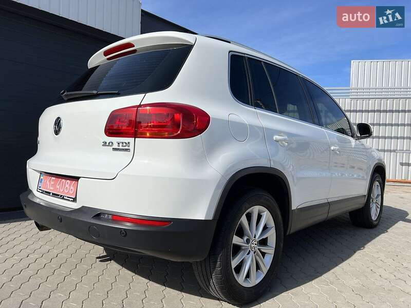 Внедорожник / Кроссовер Volkswagen Tiguan 2015 в Луцке