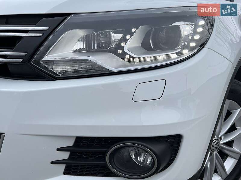 Внедорожник / Кроссовер Volkswagen Tiguan 2015 в Луцке