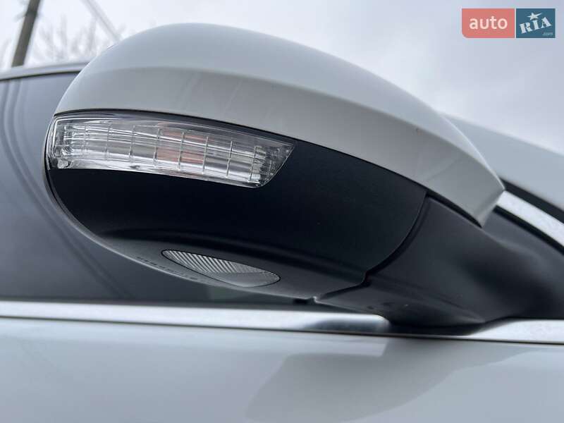 Внедорожник / Кроссовер Volkswagen Tiguan 2015 в Луцке