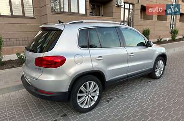 Внедорожник / Кроссовер Volkswagen Tiguan 2011 в Одессе