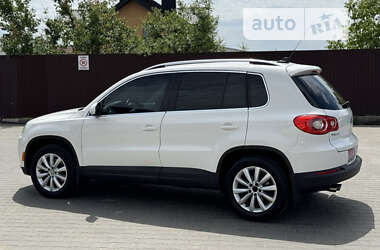 Позашляховик / Кросовер Volkswagen Tiguan 2010 в Луцьку