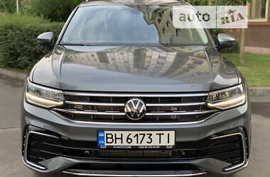 Внедорожник / Кроссовер Volkswagen Tiguan 2022 в Одессе