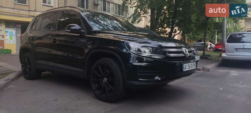 Позашляховик / Кросовер Volkswagen Tiguan 2017 в Києві
