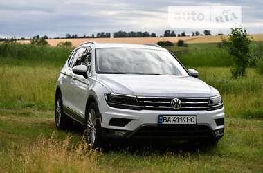 Позашляховик / Кросовер Volkswagen Tiguan 2017 в Кропивницькому