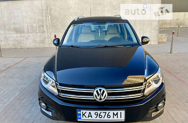 Внедорожник / Кроссовер Volkswagen Tiguan 2013 в Киеве