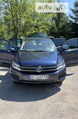 Позашляховик / Кросовер Volkswagen Tiguan 2013 в Києві