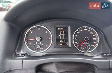 Внедорожник / Кроссовер Volkswagen Tiguan 2010 в 