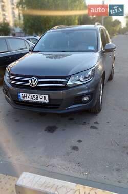 Внедорожник / Кроссовер Volkswagen Tiguan 2012 в Днепре