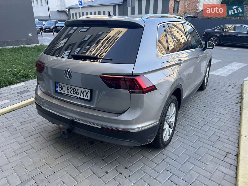 Внедорожник / Кроссовер Volkswagen Tiguan 2017 в Львове