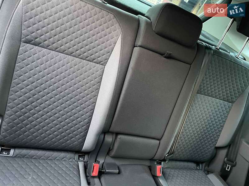 Внедорожник / Кроссовер Volkswagen Tiguan 2018 в Теофиполе