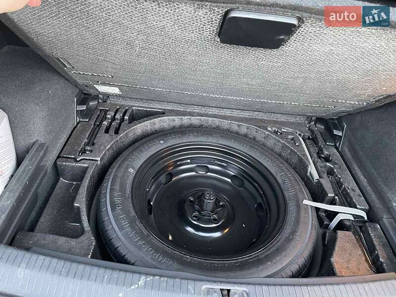 Внедорожник / Кроссовер Volkswagen Tiguan 2018 в Теофиполе