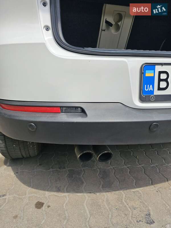 Внедорожник / Кроссовер Volkswagen Tiguan 2011 в Львове