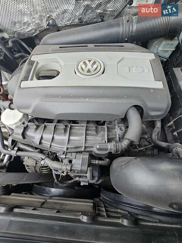 Внедорожник / Кроссовер Volkswagen Tiguan 2011 в Львове