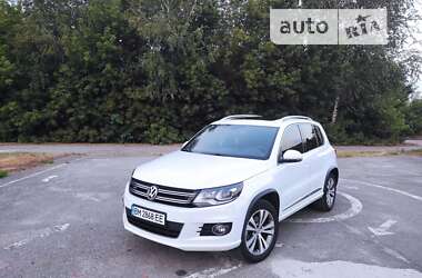 Позашляховик / Кросовер Volkswagen Tiguan 2015 в Конотопі