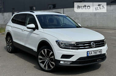 Позашляховик / Кросовер Volkswagen Tiguan 2021 в Києві