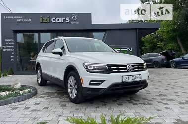 Внедорожник / Кроссовер Volkswagen Tiguan 2017 в Львове