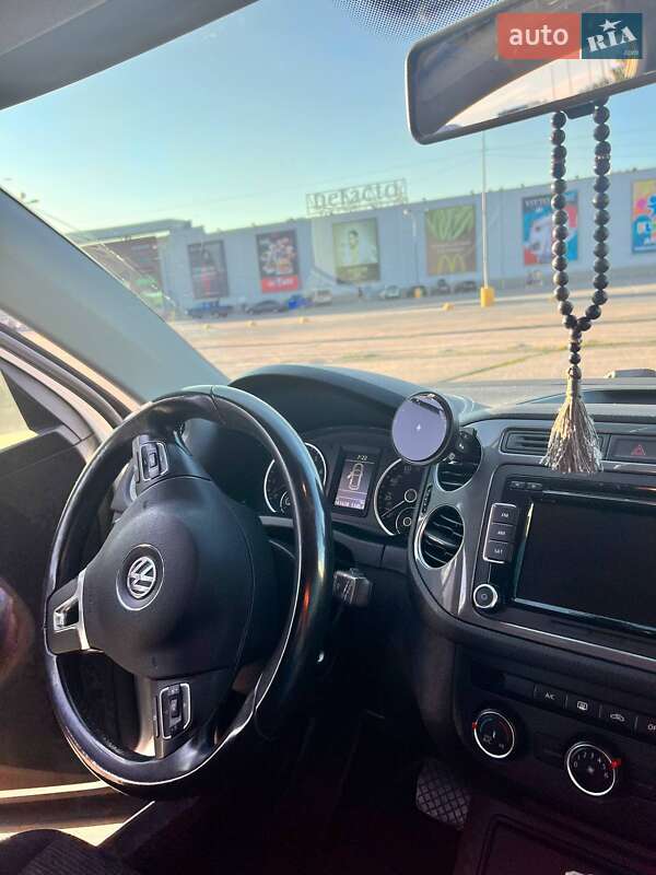 Внедорожник / Кроссовер Volkswagen Tiguan 2014 в Одессе фото 14 Внедорожник / Кроссовер Volkswagen Tiguan 2014 в Одессе