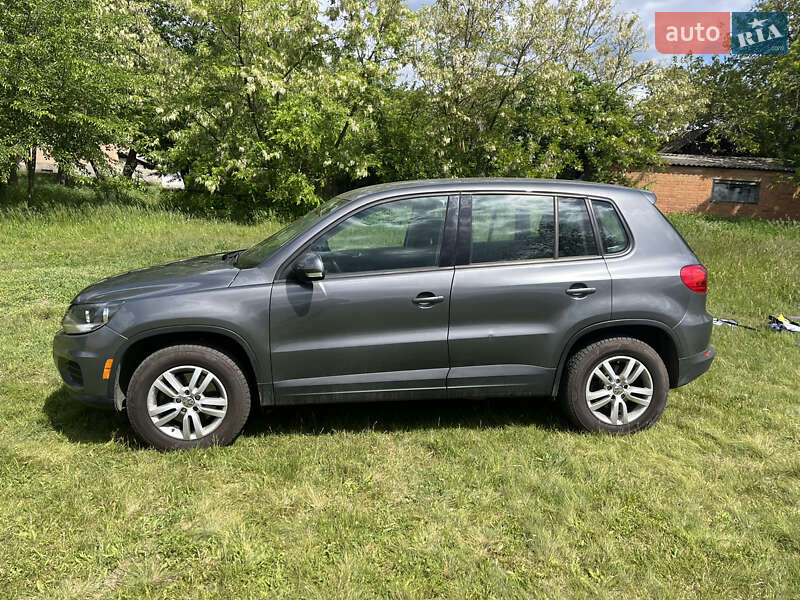 Внедорожник / Кроссовер Volkswagen Tiguan 2014 в Полтаве