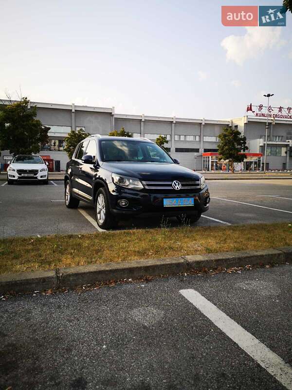 Внедорожник / Кроссовер Volkswagen Tiguan 2012 в Киеве