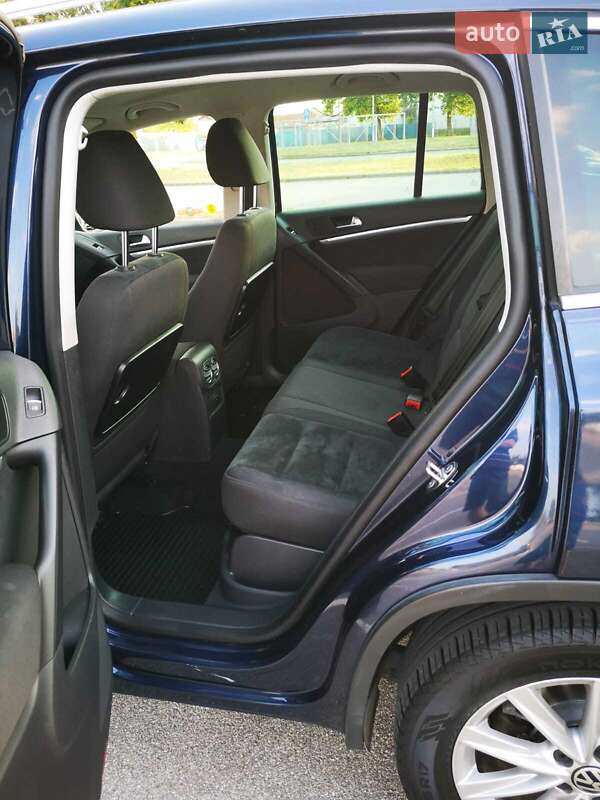 Внедорожник / Кроссовер Volkswagen Tiguan 2012 в Киеве