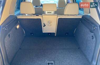 Внедорожник / Кроссовер Volkswagen Tiguan 2013 в 