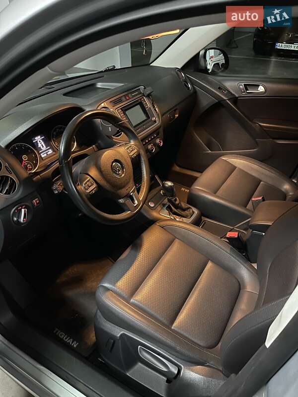 Внедорожник / Кроссовер Volkswagen Tiguan 2015 в Киеве