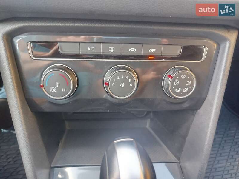 Внедорожник / Кроссовер Volkswagen Tiguan 2021 в Шполе