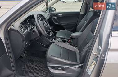 Внедорожник / Кроссовер Volkswagen Tiguan 2020 в 