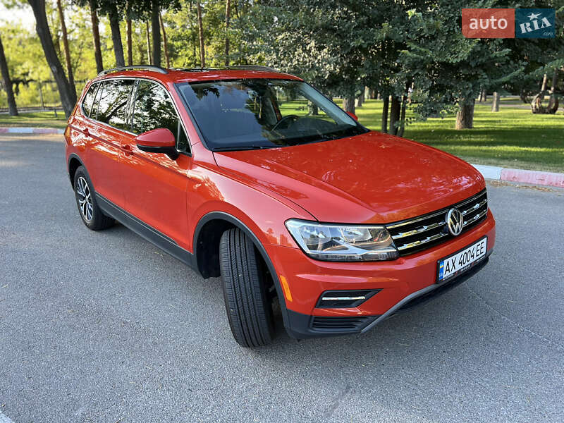 Внедорожник / Кроссовер Volkswagen Tiguan 2019 в Харькове