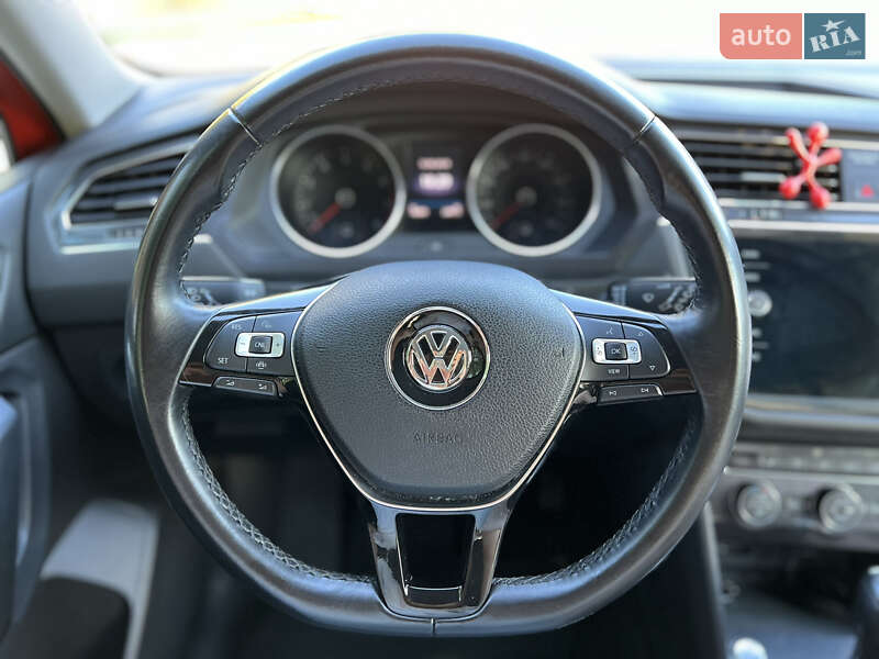 Внедорожник / Кроссовер Volkswagen Tiguan 2019 в Харькове