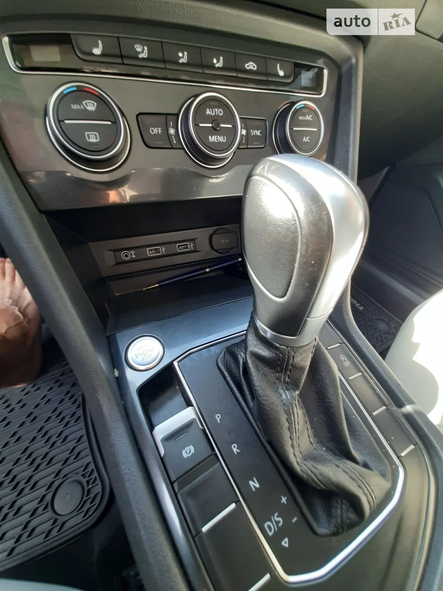 2017 Volkswagen Tiguan - мініатюра 13